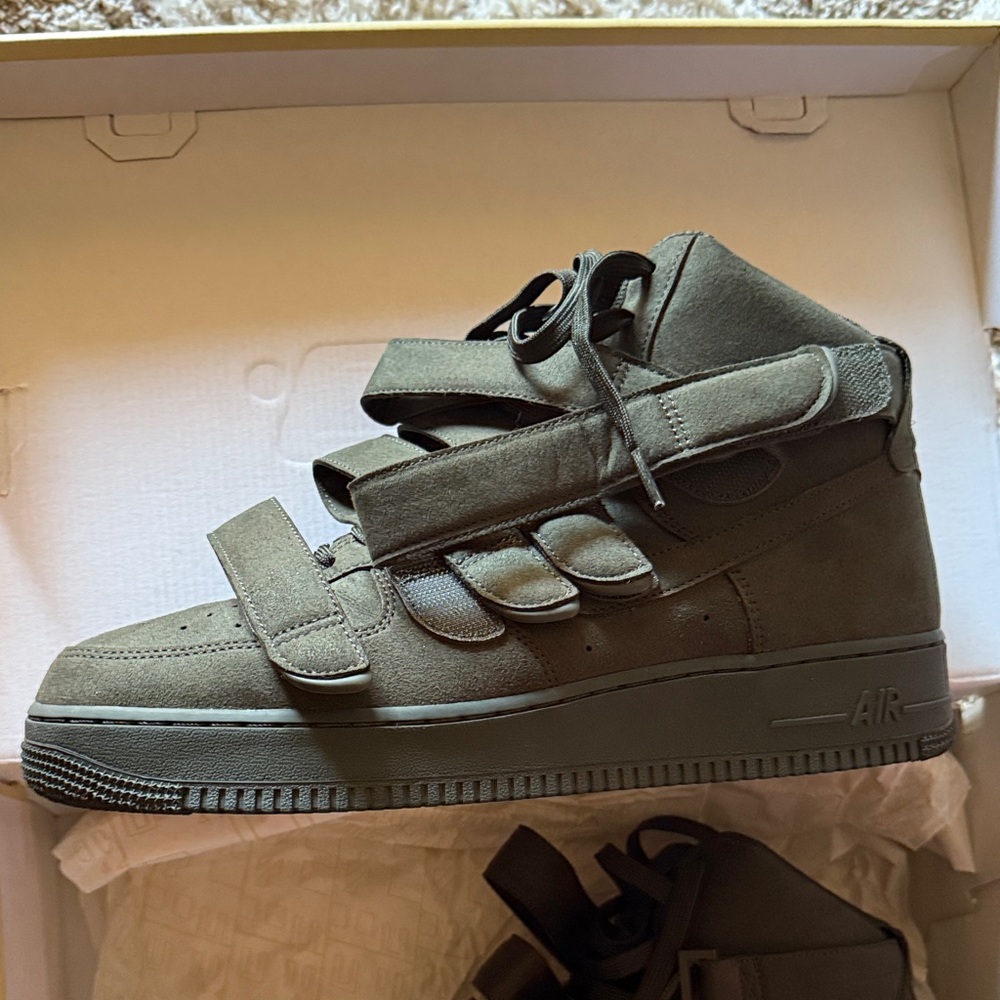 Nike Men's Black High-Top Sneakers